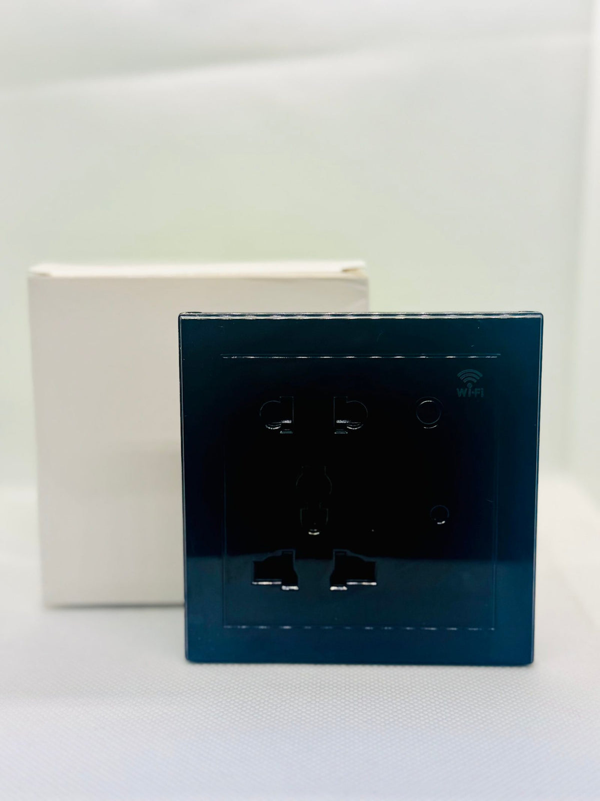 Smart WiFi Universal Socket – Plastic Panel (Black & White)