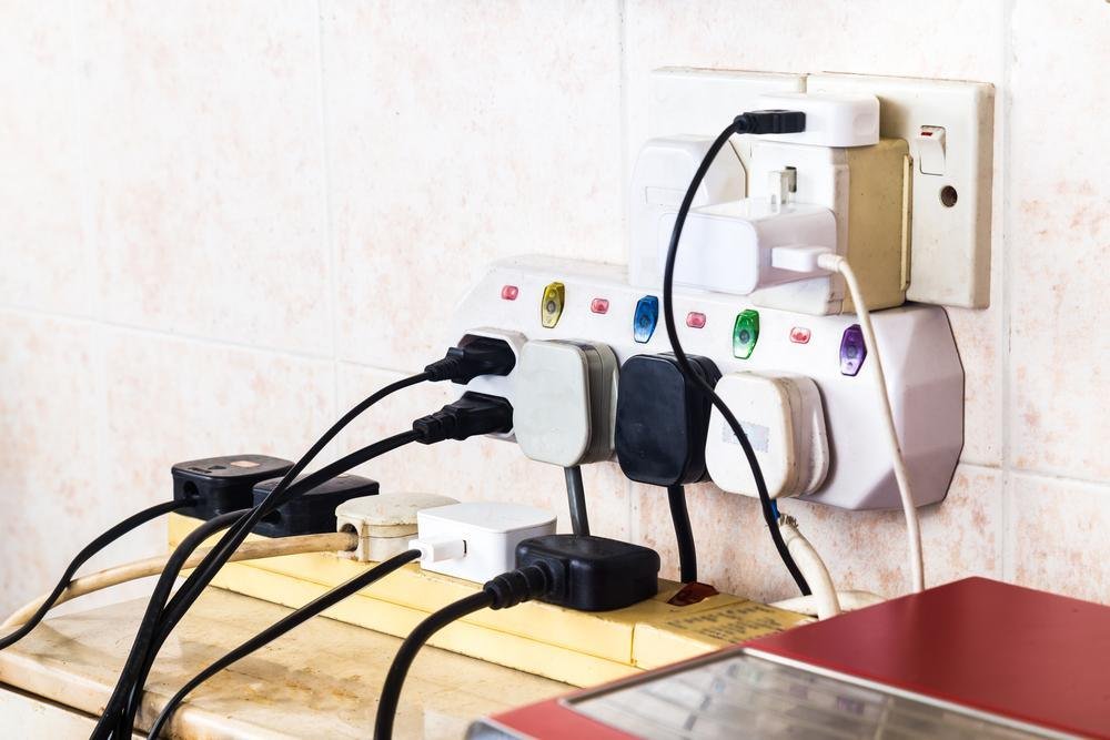How WiFi Smart Switches Help Reduce Electricity Bills in Pakistan (Complete Guide)